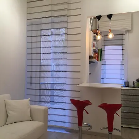 Superb White Flat